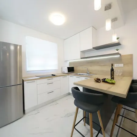 아파트 Sens 자다르