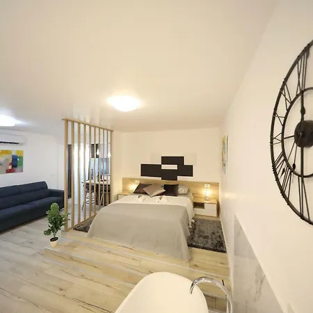 아파트 Sens 자다르