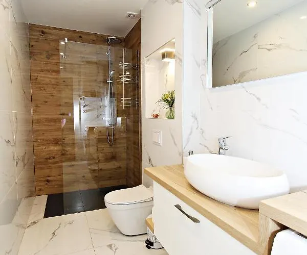 Sens Apartment *