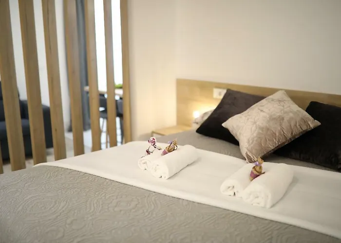 Sens Apartment *